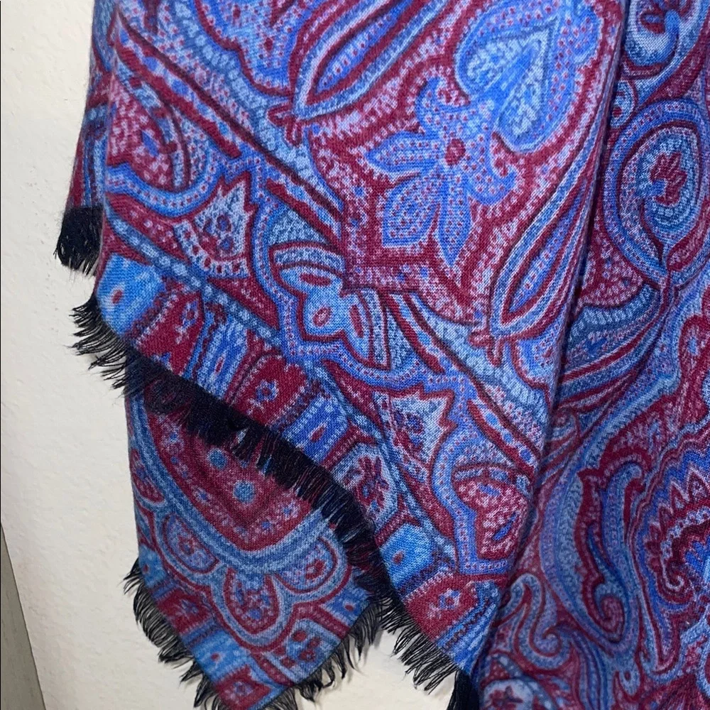 Elegant Paisley Scarf in Black, Blue and Pink - Picture 2 of 4